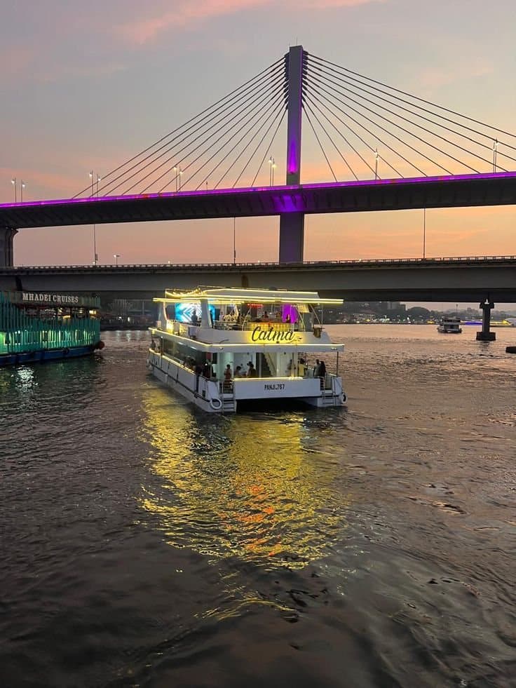Sunset boats