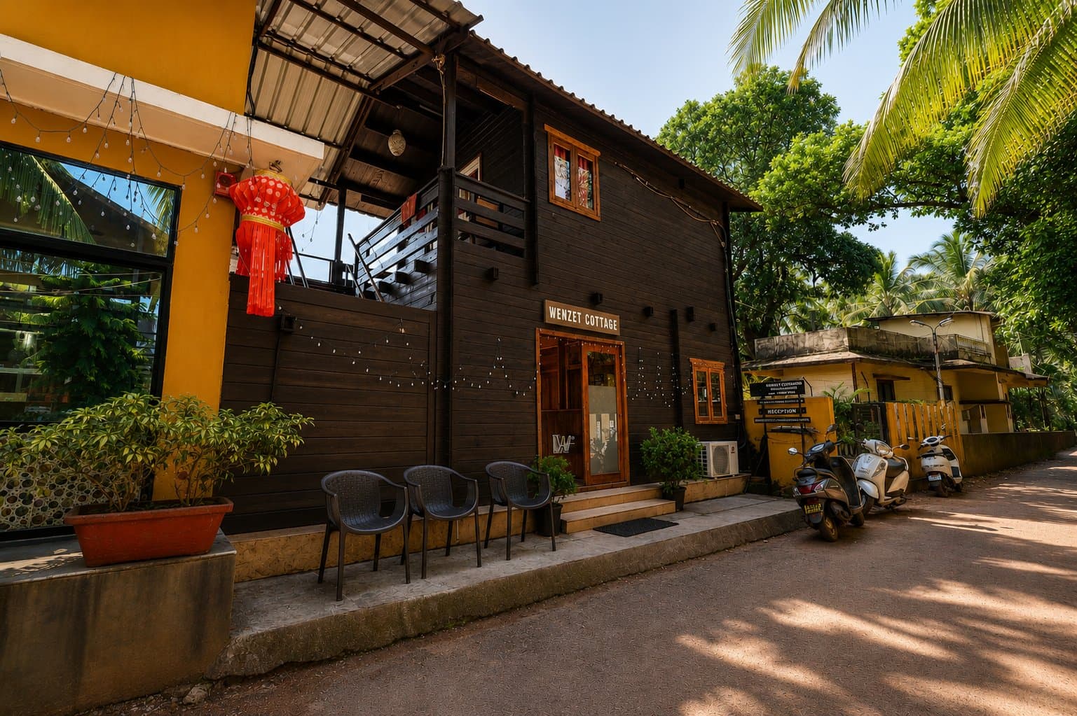 Wenzet Cottages — the entrance